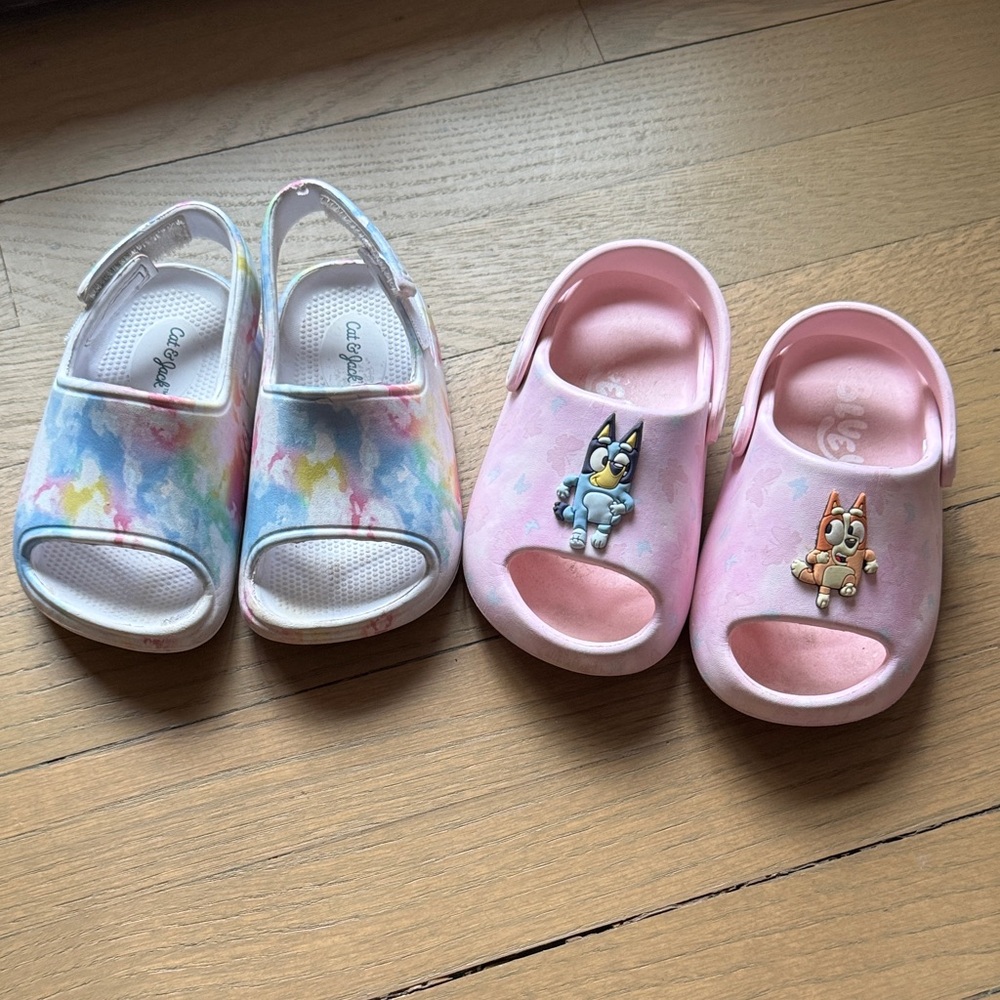 Cat & Jack Kids Sandals in Pink and Multicolor
